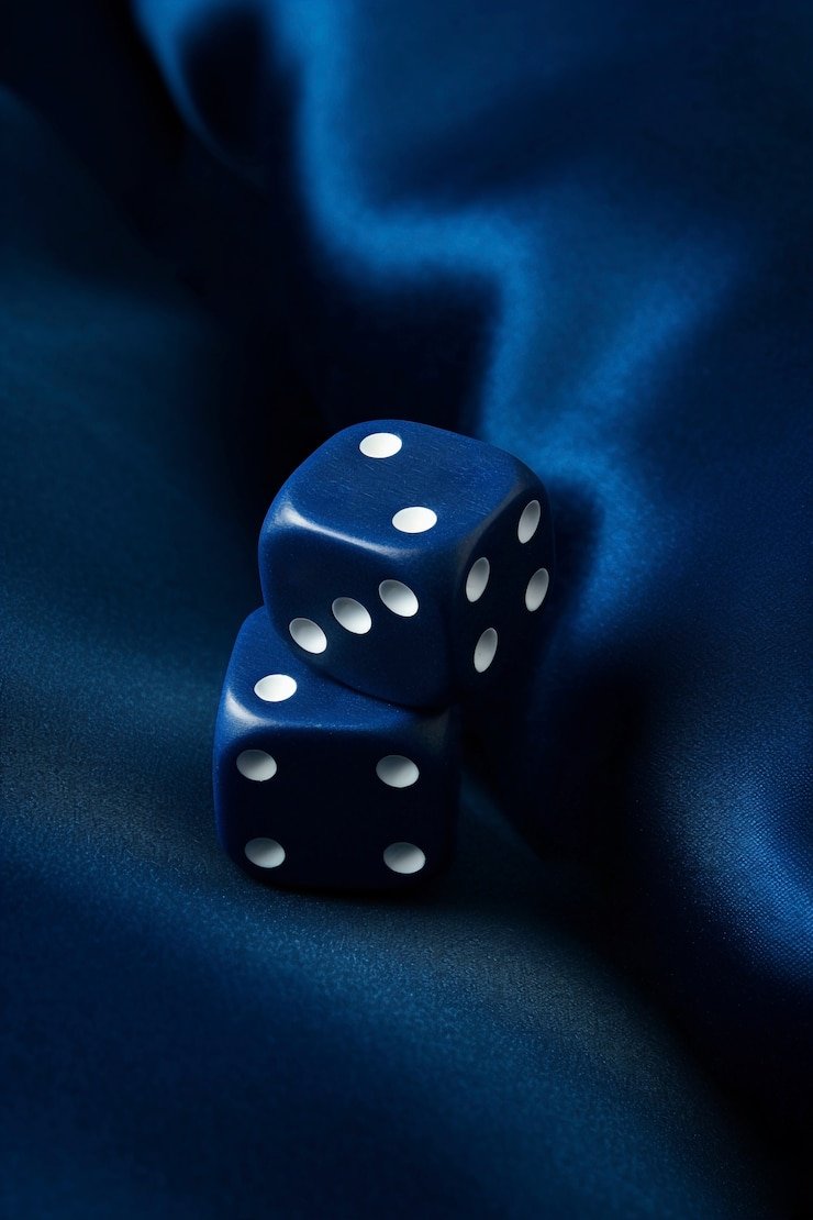 Antarmuka slot bom menampilkan permainan slot dan opsi pembayaran DANA OVO